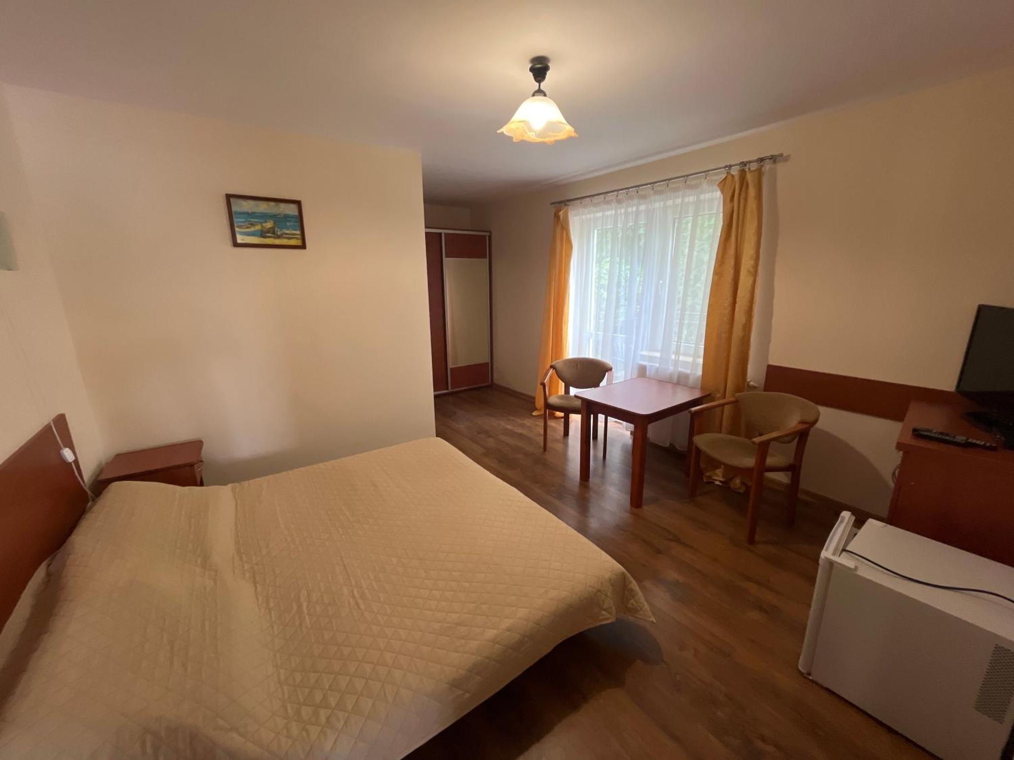 Hotel Dom Muszelka à Krynica Morska Extérieur photo