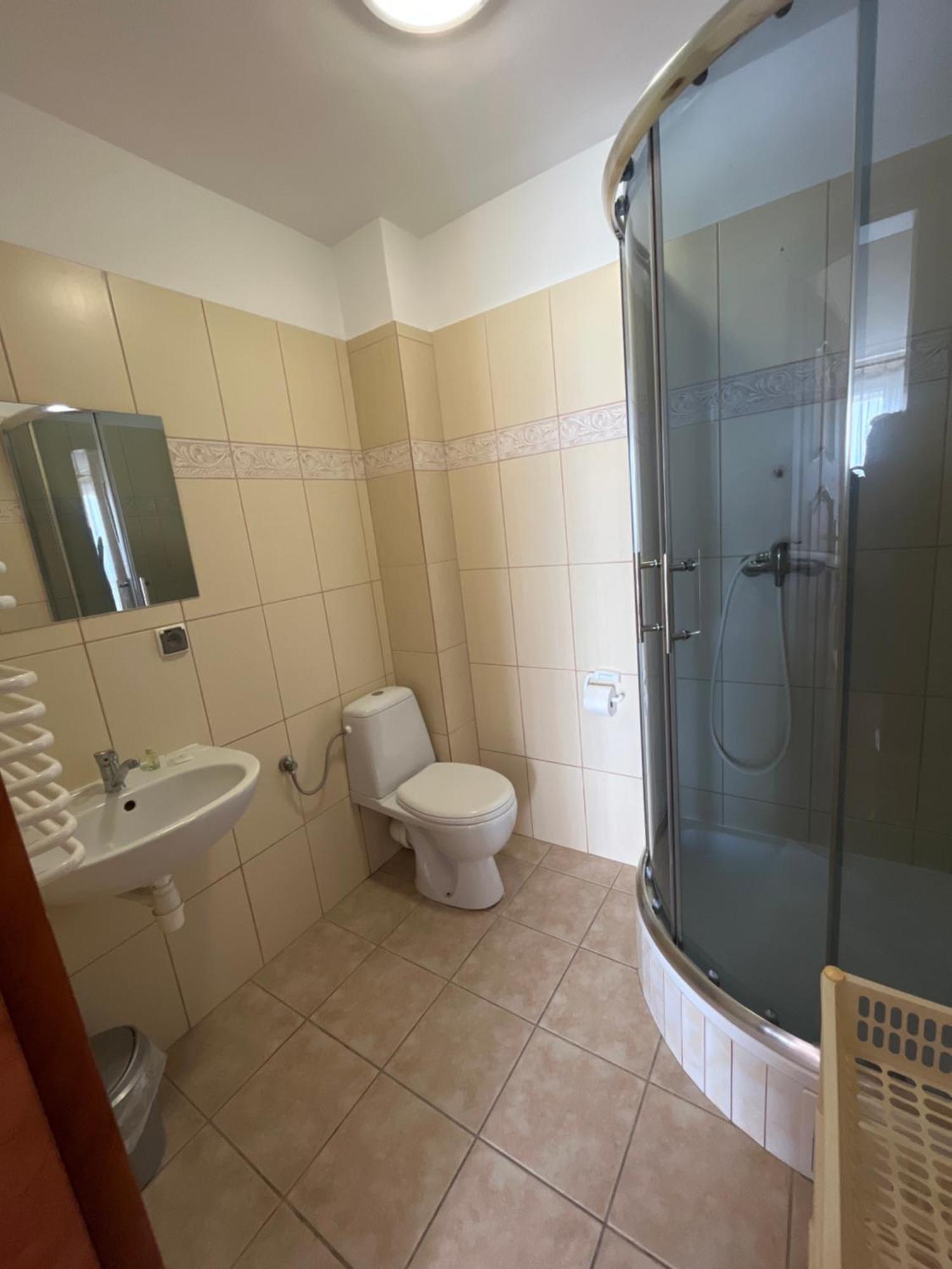 Hotel Dom Muszelka à Krynica Morska Extérieur photo