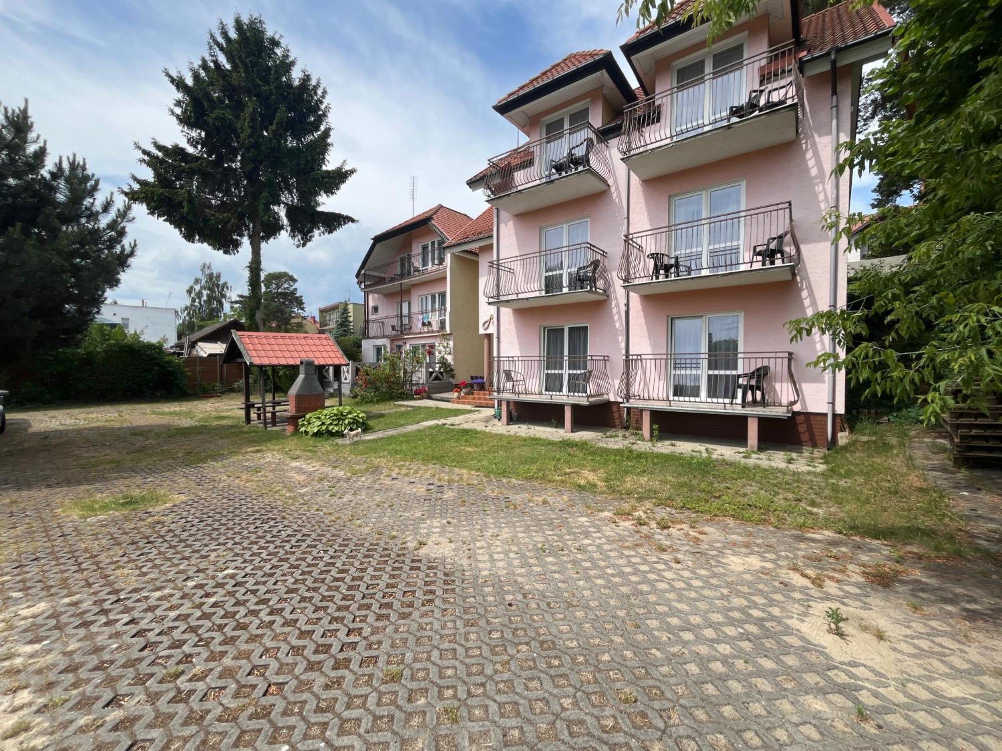 Hotel Dom Muszelka à Krynica Morska Extérieur photo